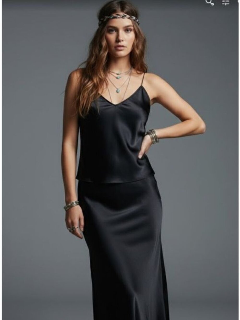 Massimo Black Silk Camisole Top Size S Elegant Layering Piece Sleek Versatile